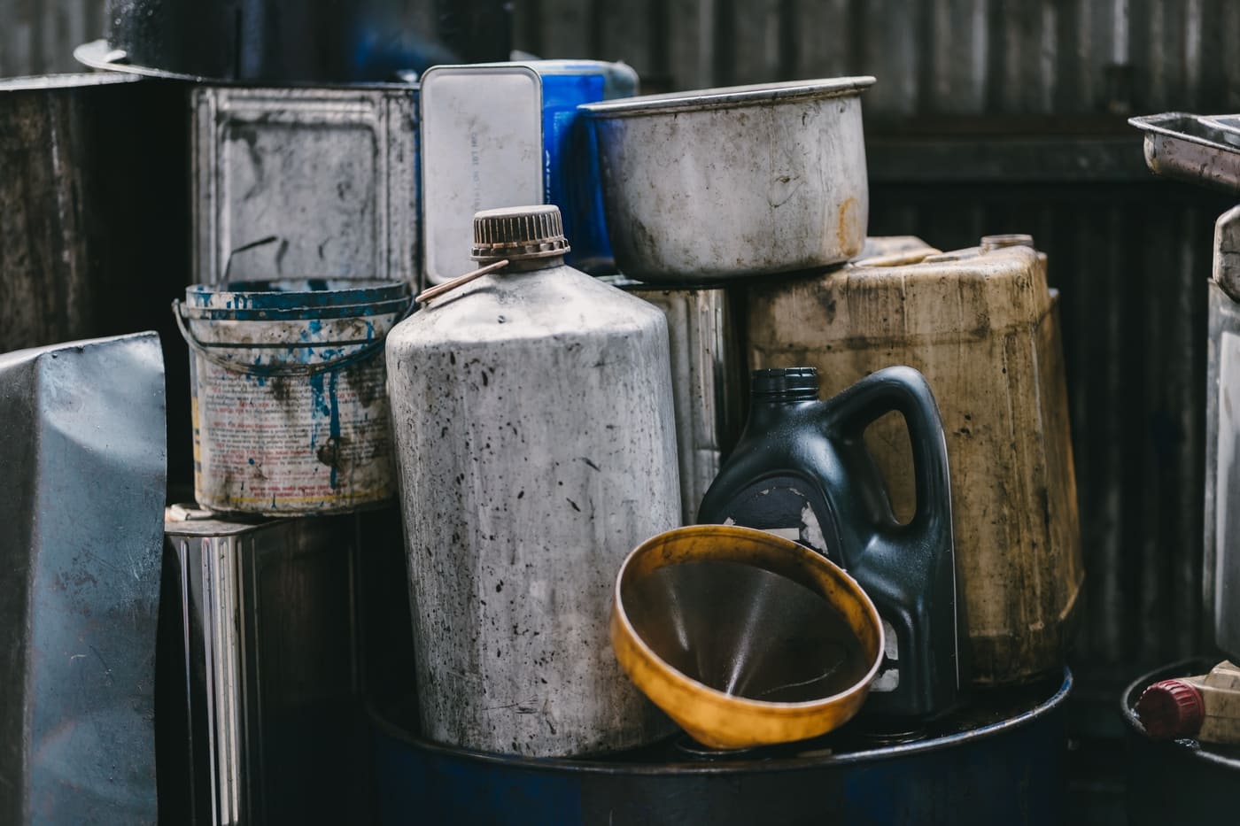 How to Recycle Used Oil in Large Quantities