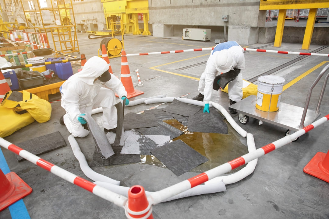 When to Call Professional Spill Response Services